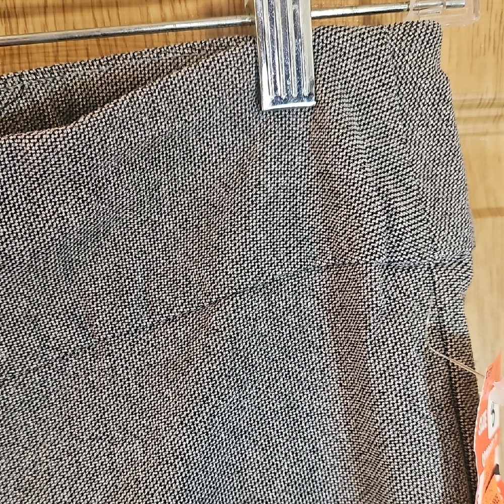 Chic Gray Ankle Pants - Picture 3 of 9